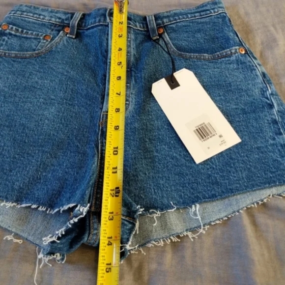 Levi's Ribcage High Waisted Jean Cut Off Shorts Charleston Erosion - Picture 10 of 16